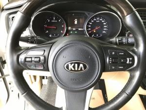 Bán Kia Sedona DATH 2.2Crdi máy dầu số tự động màu trắng camay sản xuất cuối 2016 bản full