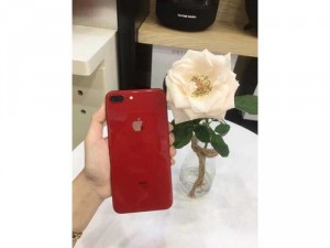 Cần bán iphone 8Plus-64-Red máy trưng bày