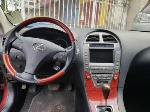 Dư xe cần bán xe Lexus Es350 đời 2009 màu đỏ mận
