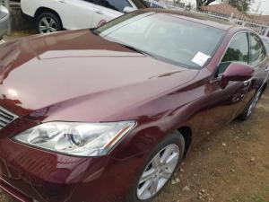 Dư xe cần bán xe Lexus Es350 đời 2009 màu đỏ mận