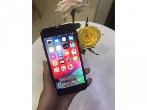 Cần bán iphone 7-128-Black máy trưng bày