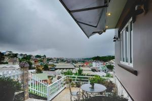 Biệt thự cho thuê Uyên Khang Villa 1