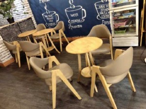 Bàn ghế gỗ bọc nệm chuyên dùng quán cafe