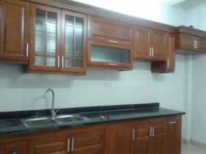 Bán nhà mặt ngõ Giáp Bát 54 m2 ô tô đỗ cửa