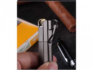 Bật Lửa Khò Aomi chống Gió nắp bật cao cấp
