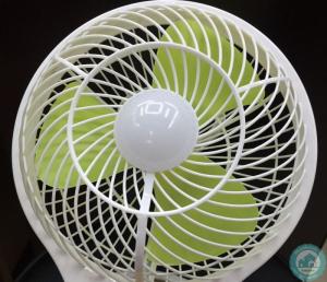 Quạt Sạc Điện Có Đèn Led NX5319