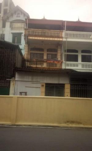Bán nhà phố Nguyễn Văn Cừ, 92m2, mặt tiền 4,5 m