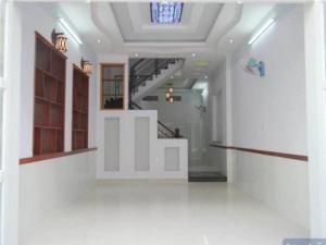 Chủ nhà cđịnh cư bán gấp nhà gần chợ Bình Chánh