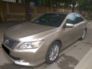 Cần bán xe Camry 2014, bản 2.5G, màu vàng cát