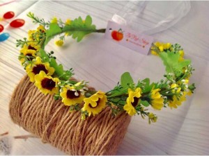 Vòng hoa đội đầu