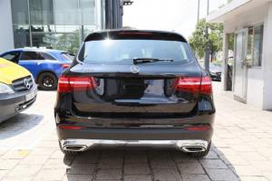Mercedes GLC 200 - SUV hạng sang giá mềm - Xe giao Ngay - Nhiều chiếc khấu đặc biệt trong tháng