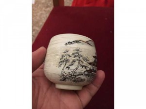 Chén sứ Nhật vẽ vàng xưa, lành, dày, chắc chắn, một bức tranh phong cảnh Nhật cực đẹp trên thân chén
