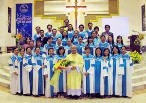 Đồng Phục Ca Đoàn Công Giáo Đẹp 2018