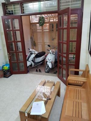 Bán nhà phố Tân Mai, Hoàng Mai hơn 5T 55m2 kinh doanh văn phòng.