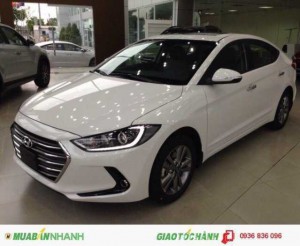 Hyundai Elantra 2018 phiên bản cao cấp. Chìa khoá thông minh