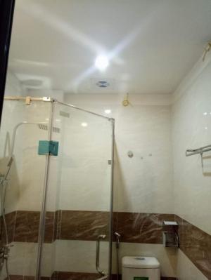 Bán nhà Phố Nguyễn Chính, Tân Mai, Hoàng Mai hơn 5T ô tô dỗ cửa, kd tốt.
