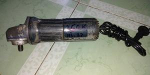 Máy mài hiệu Bosch hàng nội địa chính hãng tình trạng còn rất tốt điện 110v mua về sử dụng luôn không phải sửa chữa gì hết giá trên sản phẩm