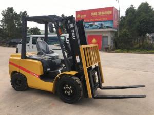 Xe nâng dầu diesel 3 tấn