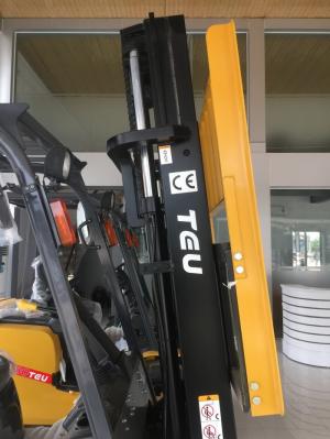 Xe nâng dầu diesel 3 tấn