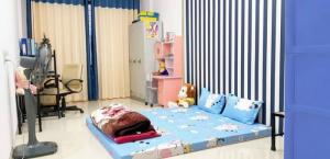 Bán nhà phân lô 50m2 đẹp 4 Tầng MT4.11m Đường Láng