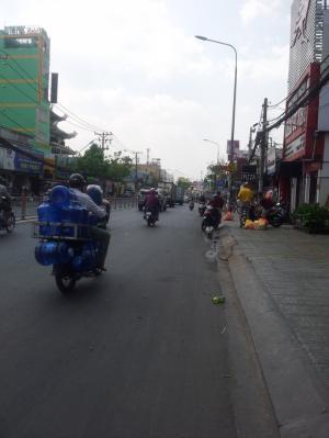 Bán kaoroke 1000m2 mặt tiền Quang Trung, 70 tỷ, phường 14, Gò Vấp