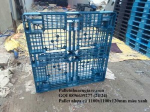 Giá pallet nhựa cũ 1100x1100x120mm màu xanh - Gọi 0896639277 (24/24)