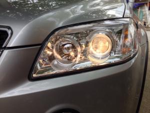 Bán xe hiệu Chevrolet Captiva đời 2009 số tự động màu bạc