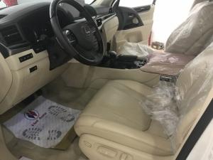 Bán Lexus LX570 Super Sport,màu trắng ,nội thất kem,xe giao ngay