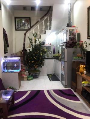 Cần bán nhà phố Trần Hữu Tước trước tháng 3, nhà 5 tầng