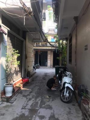 Cần bán nhà phố Trần Hữu Tước trước tháng 3, nhà 5 tầng