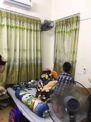 Cần bán nhà phố Trần Hữu Tước trước tháng 3, nhà 5 tầng