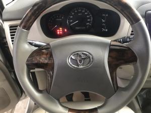 Bán Toyota INNOVA 2.0E màu bạc số sàn sản xuất 2014 gốc Sài Gòn đi đúng 63000km