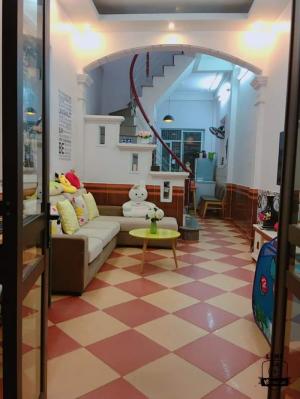 Bán nhà Bùi Xương Trạch DT 50 m2 nhà xây 4 tầng giá 3.5 tỷ