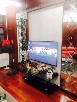 Bán nhà đẹp phố Hào Nam 40m2 gần phố, ô tô cách nhà 15m