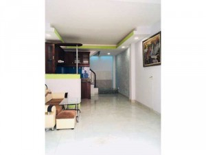 Nhà bán 1 trệt 3 lầu DTSD 90 m2