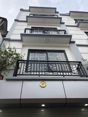 Bán chung cư mini cách mặt phố Đại La 1 nhà DT 60m2x7T có thang máy