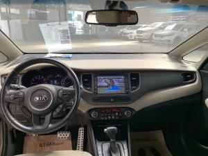 Bán Kia Rondo GAT 2017, màu vàng cát, đúng chất, giá TL, Hổ trợ góp