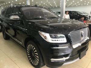 Bán Lincoln Navigator L Black Label màu đen 2019