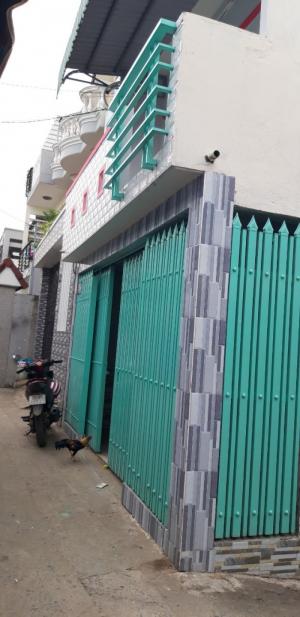 Bán nhà đúc thật 2 tấm ngay cổng khu công nghiệp Tân Thới Hiệp, quận 12