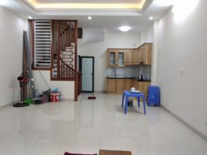 Bán nhà đẹp Đường Láng 40m2, 5 tầng, cách ô tô tránh 20m