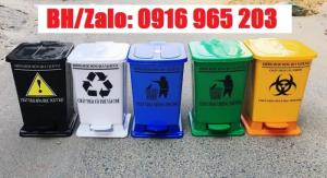 thùng rác 15 lít màu xanh, vàng, đen, trắng