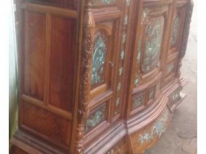 Tủ thờ khảm cừ.
