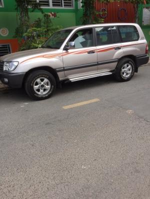 Cần tiền bán xe Lancruiser 2002 số sàn, màu vàng cát, xe nguyên zin cực cọp.