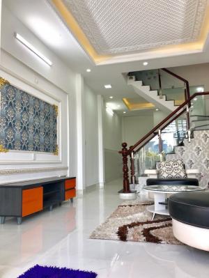 Bán nhà KDC Sài Gòn Mới đường Huỳnh Tấn Phát, KP7 thị trấn Nhà Bè, Tp Hồ Chí Minh. DT 156m2