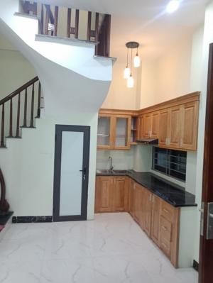 Bán nhà Thịnh Liệt, Q. Hoàng Mai, MỚI, Ô tô 5m, thuận tiện, 35m2x5T