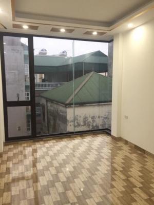 Bán gấp nhà mới xây Yên Hòa, 40m2 x 6 tầng