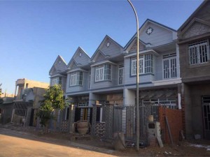 Bán nhà gấp gần chợ Bình Chánh