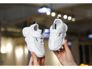Giày bata cho bé trai/ bé gái từ 1-4 tuổi