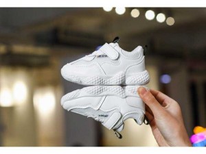 Giày bata cho bé trai/ bé gái từ 1-4 tuổi