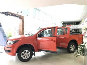 Bán tải Colorado giá tốt, hỗ trợ ngân hàng nhanh gọn, giao xe ngay